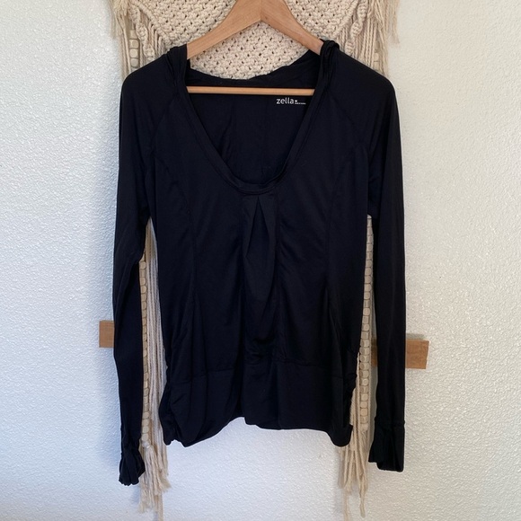Zella medium lightweight hoodie - Picture 1 of 6